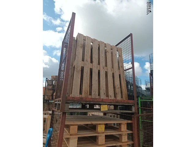 Lot 149 - houten palletten. 45 stuks - afbeelding 2 van  3