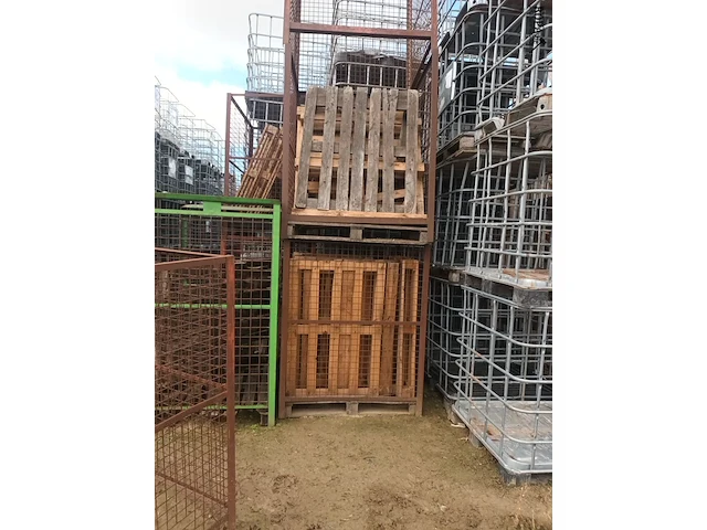 Lot 149 - houten palletten. 45 stuks - afbeelding 3 van  3