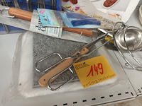 Lot 149 - keukentoebehoren - afbeelding 4 van  5