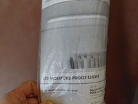 Lot 149 - led moisture prof-light 2 stuks nieuw + montageboekje l1m25 - afbeelding 2 van  3