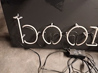 Lot 149 - neon letters boone - afbeelding 3 van  3