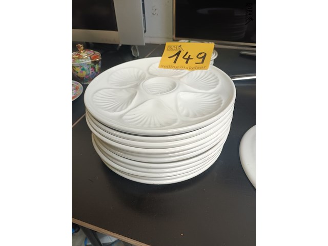 Lot 149 - oesterborden. 12 stuks - afbeelding 2 van  4