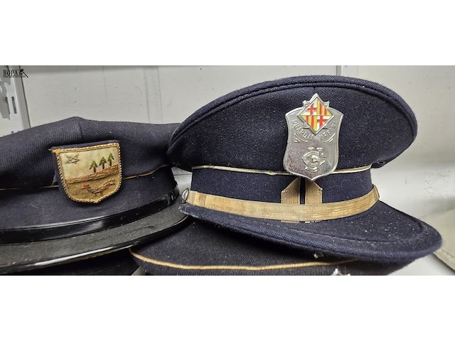 Lot 149 - spanje 4 kepies - afbeelding 5 van  5