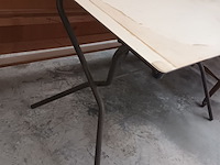 Lot 149 - vouwbare tuintafel - afbeelding 2 van  3