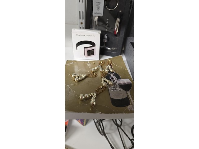 Lot 149 - wijn accessoire set - afbeelding 2 van  4