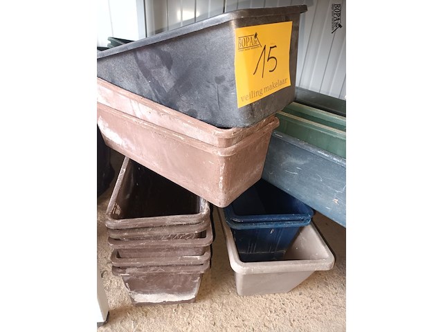 Lot 15 - bloembakken. 14 stuks - afbeelding 2 van  3