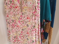 Lot 15 - blouses, kleedje en trui maat s. 5 stuks - afbeelding 3 van  5