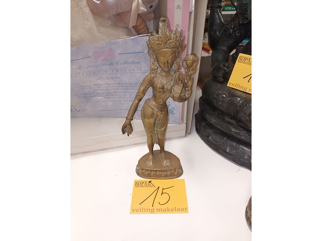 Lot 15 - bronzen beeldje danseres - afbeelding 1 van  4