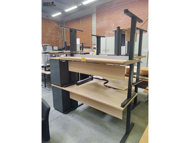 Lot 15 - burelen - 3 stuks - afbeelding 1 van  3