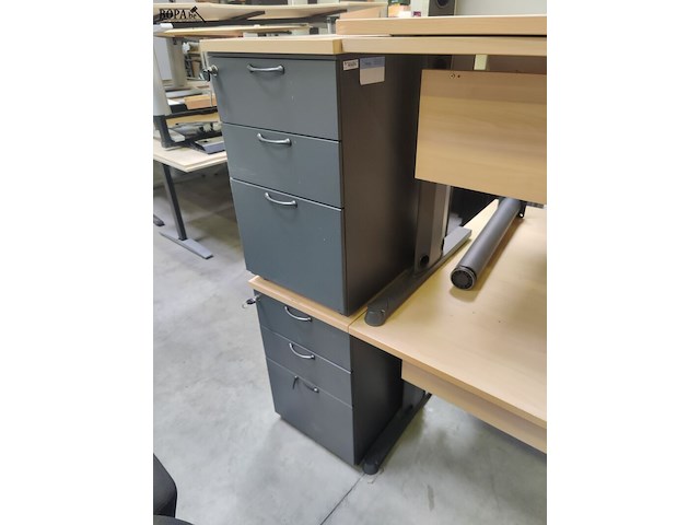 Lot 15 - burelen - 3 stuks - afbeelding 3 van  3