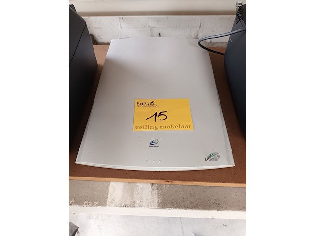 Lot 15 - canon flatbedscanner - afbeelding 1 van  4