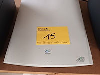 Lot 15 - canon flatbedscanner - afbeelding 1 van  4