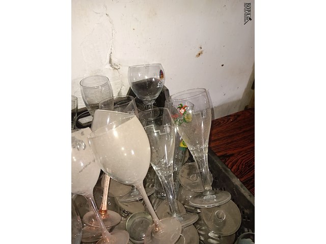 Lot 15 - glazen en kaarthouders - afbeelding 5 van  7