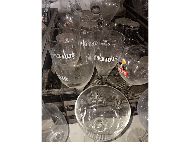 Lot 15 - glazen en kaarthouders - afbeelding 6 van  7