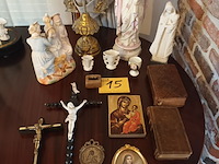 Lot 15 - heiligenbeelden en devotie. 14 stuks