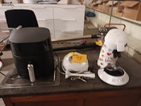 Lot 15 - keuken elektro. 3 stuks