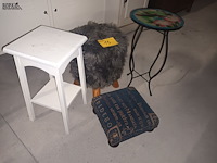 Lot 15 - klein meubilair. 4 stuks - afbeelding 2 van  3