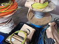 Lot 15 - lot diverse elektriciteitskabels - afbeelding 3 van  4