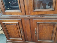 Lot 15 - masieve rustieke eikenhouten kast met glazen deuren - afbeelding 3 van  5