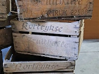 Lot 15 - oude decoratieve houten kisten kortrijkse fruithalle - 8 stu - afbeelding 2 van  3