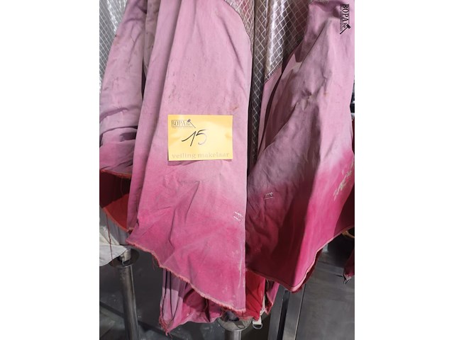 Lot 15 - parasol met voet - afbeelding 3 van  3