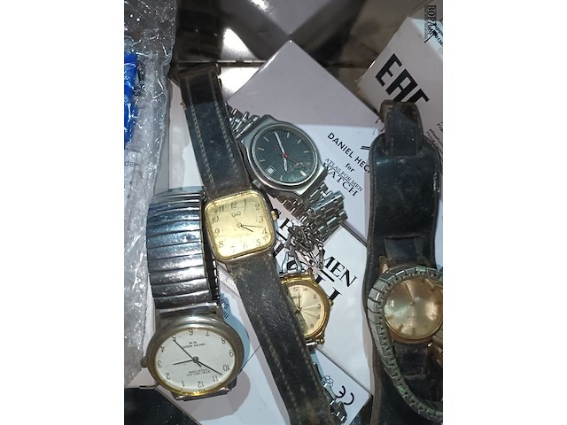 Lot 15 - polshorloges. 12 stuks - afbeelding 3 van  4