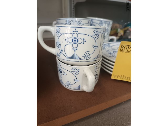 Lot 15 - retro koffieservies maestricht - afbeelding 2 van  4