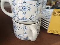 Lot 15 - retro koffieservies maestricht - afbeelding 2 van  4