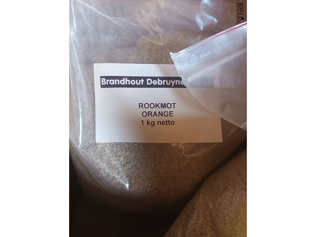 Lot 15 - rookmot orange 1 kg. 18 stuks - afbeelding 2 van  2