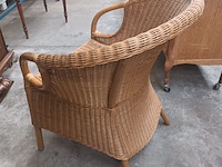 Lot 15 - rotan armstoel - afbeelding 2 van  3