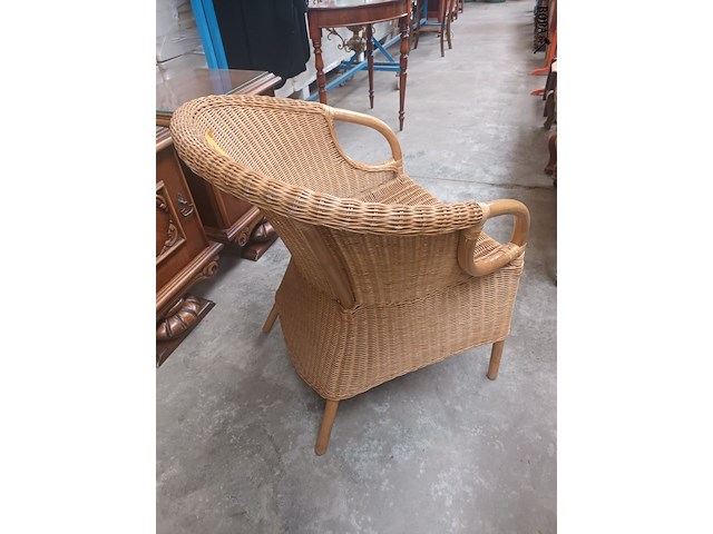 Lot 15 - rotan armstoel - afbeelding 3 van  3