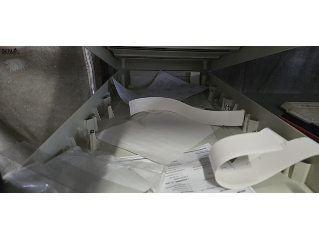 Lot 15 - zekeringskast - afbeelding 3 van  3