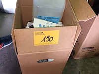 Lot 150 - handontsmetting - afbeelding 1 van  4