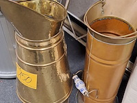 Lot 150 - koperen koolkitten 2 stuks - afbeelding 1 van  3