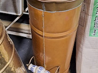 Lot 150 - koperen koolkitten 2 stuks - afbeelding 2 van  3