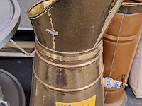 Lot 150 - koperen koolkitten 2 stuks - afbeelding 3 van  3