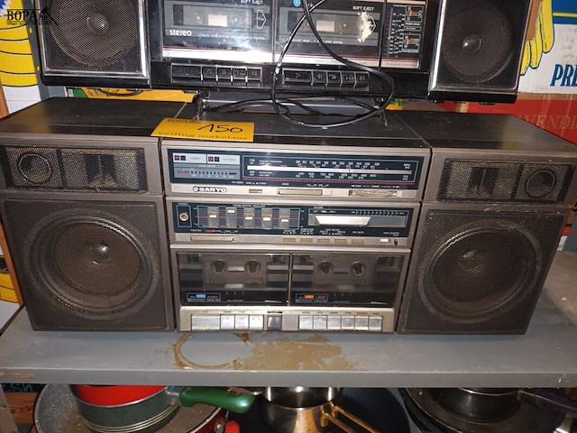 Lot 150 - radio’s. 2 stuks - afbeelding 2 van  4