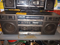 Lot 150 - radio’s. 2 stuks - afbeelding 2 van  4