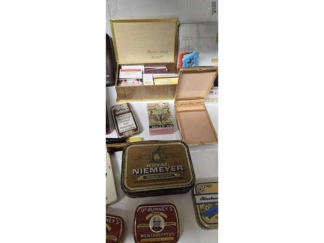 Lot 150 - rook accessoire set - afbeelding 3 van  5