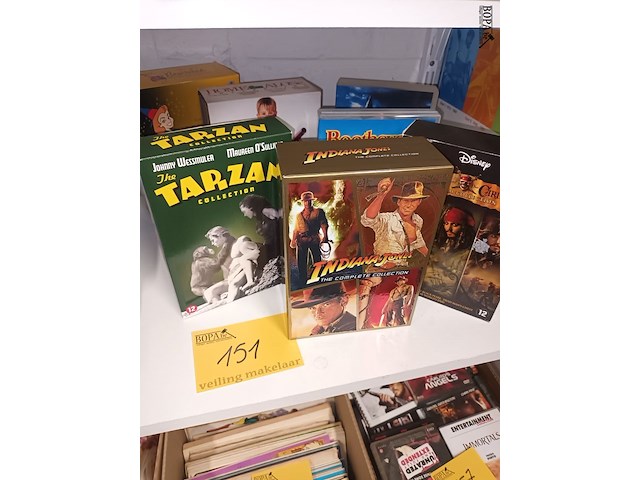 Lot 151 - dvd boxen avonturenfilms. 7 stuks - afbeelding 1 van  4