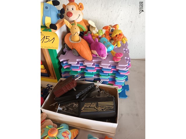 Lot 151 - partij speelgoed - afbeelding 3 van  4