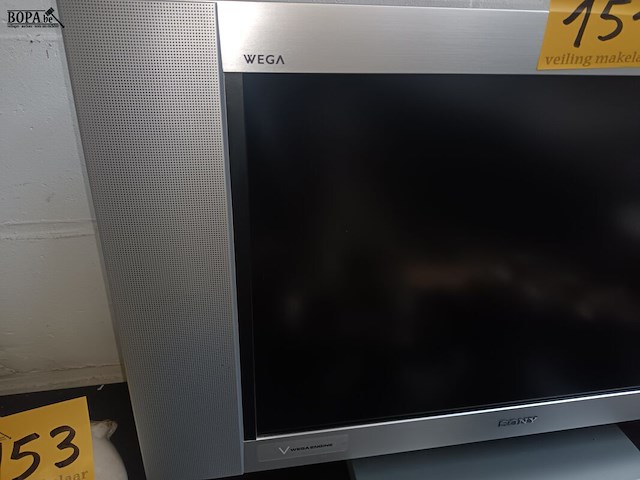 Lot 151 - tv sony wega - afbeelding 2 van  3