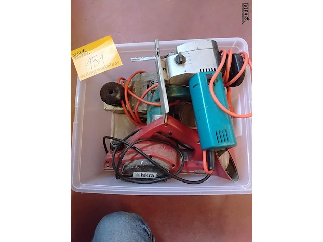 Lot 151 - werkgereedschap electrisch: bandschuurmachine black en decou - afbeelding 1 van  1