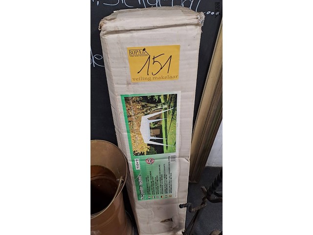 Lot 151 - zonnetent, nieuw in doos 3 meter op 3 meter - afbeelding 1 van  3
