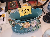 Lot 152 - art nouveau bloempot - afbeelding 1 van  4