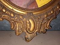 Lot 152 - ovalen schilderij jonge dame - afbeelding 4 van  4