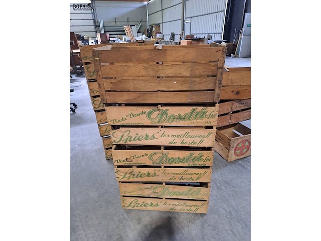 Lot 152 - vintage sinaasappelkratten in hout - 5 stuks - afbeelding 2 van  2