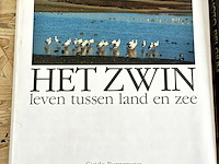 Lot 153 - het zwin leven tussen land en zee - afbeelding 1 van  6