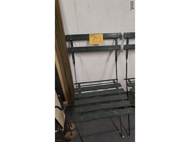 Lot 153 - set opvouwbare groene bistrostoelen, 2 stuks - afbeelding 2 van  4