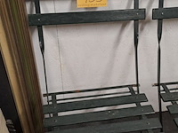 Lot 153 - set opvouwbare groene bistrostoelen, 2 stuks - afbeelding 2 van  4
